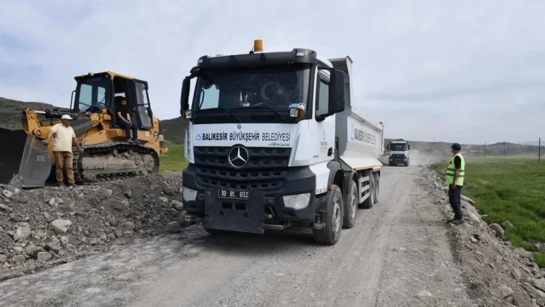 Balıkesir’de tehlikeli yollara neşter