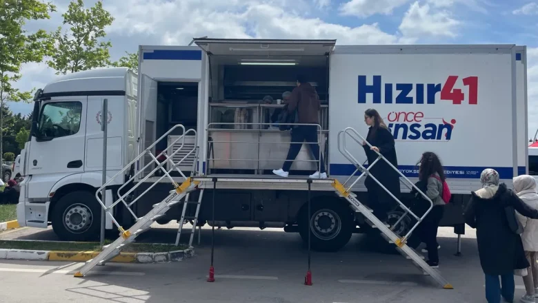 Hızır 41, Kariyer Fuarı’nda afet hazırlıklarını tanıttı