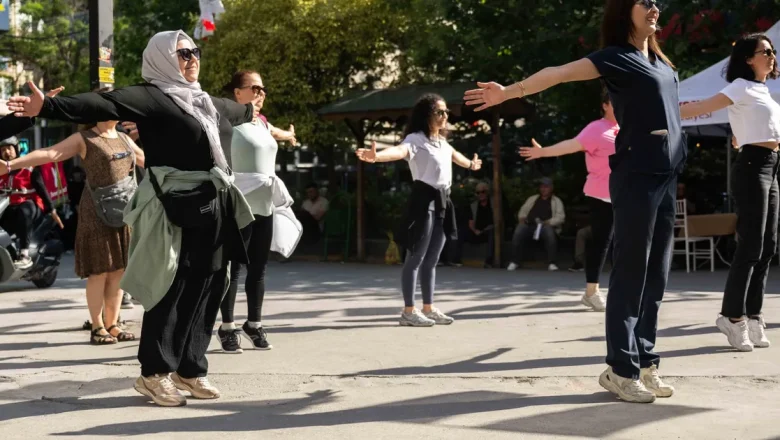 19 Mayıs Gençlik Festivali Küçükpark’ta başladı