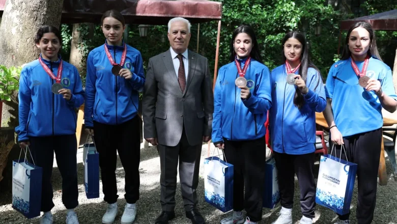 Başkan Bozbey, Bursa’nın gururlarıyla buluştu