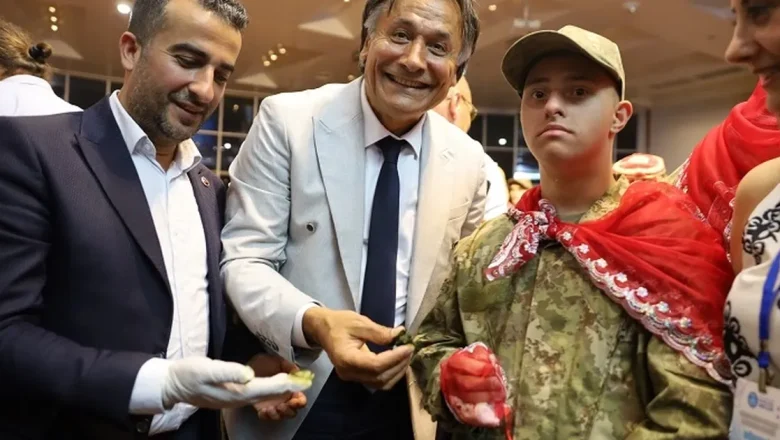 Bursa’da ‘özel askerler’ için kına eğlencesi