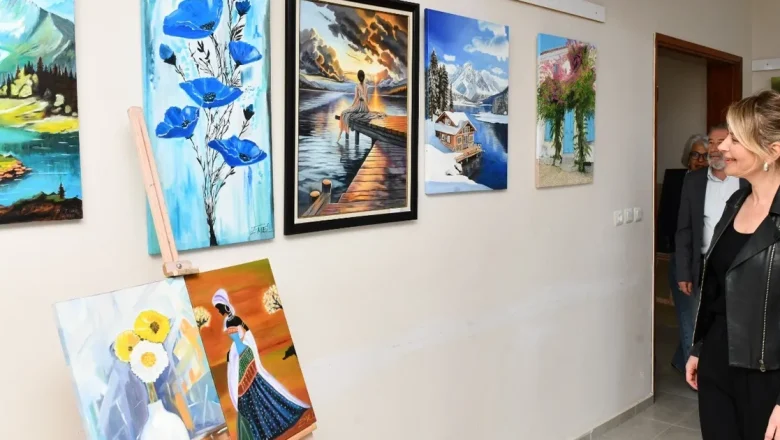 Kaklıç Sanat Akademisi’nin yıl sonu sergisi büyük ilgi gördü