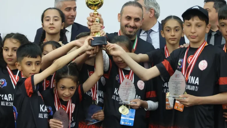Konya’da 6. Akıl ve Zeka Oyunları yarışması büyük heyecana sahne oldu