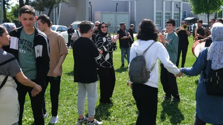 Sakarya Kent Orkestrası’ndan yürekleri ısıtan hareket